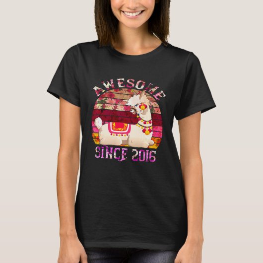 2016年生まれのラマも5歳!5才の誕生日おめでとう Tシャツ (正面)
