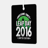 2016年素晴らし閏年日以後2月29誕生日 メタルオーナメント (正面左)