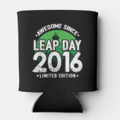 2016年素晴らし閏年日以後2月29誕生日 缶クーラー (裏面)