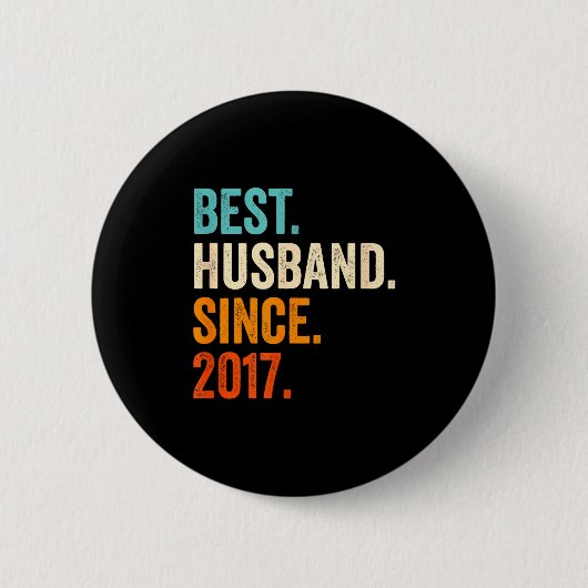 2017年から夫婦になって8年目 結婚記念日 缶バッジ (正面)