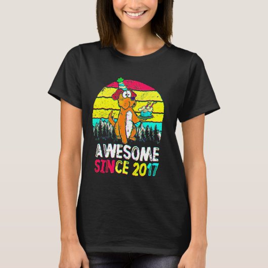 2017年から5年経過 5歳の誕生日 ヴィンテージ風 Tシャツ (正面)