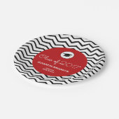 2017年のシェブロンの赤の卒業生のパーソナライズなクラス ペーパープレート (アングル)