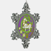 2017年のミンクのHolidazeのクリスマスのオーナメントの緑か紫色 スノーフレークピューターオーナメント (左)