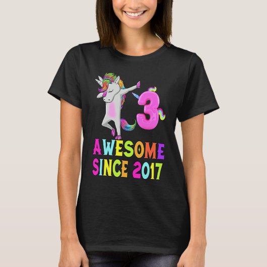 2017年生まれの3人の小さな女の子とすごいユニコーンのダブ Tシャツ (正面)