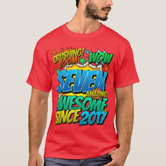 2017年生まれの7歳の誕生日おめでとう コミック風デザイン Tシャツ (正面)