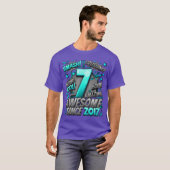 2017年生まれの7歳、コミック風バースデーグッズ Tシャツ (正面フル)