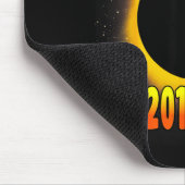 2017年皆既日食 ブラックアウトTシャツ マウスパッド (コーナー)