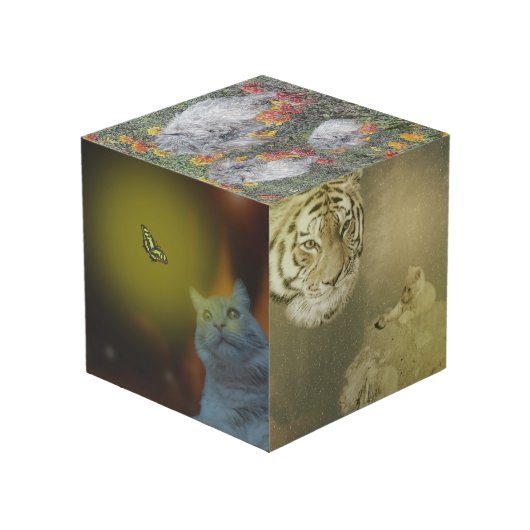2018年に開催されたライオンとネコのフォトキューブ フォトキューブ (裏面アングル)