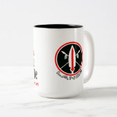 2018年の槍のミサイルの懇親会のマグ ツートーンマグカップ (正面右)