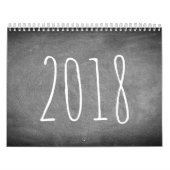 2018年の黒板のカレンダーの白黒文字 カレンダー (カバー)