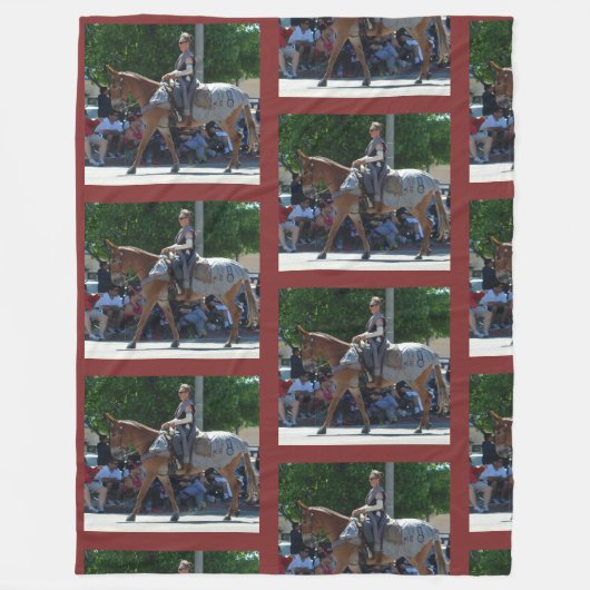 2018年のMule Days Parade司教 フリースブランケット (正面)