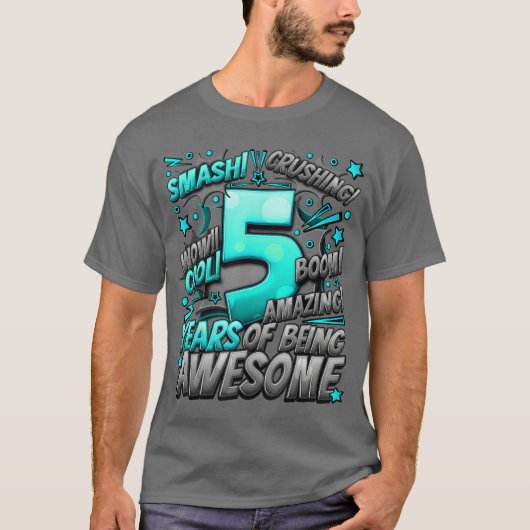 2018年生まれの5歳 誕生日おめでとう コミック風デザイン Tシャツ (正面)