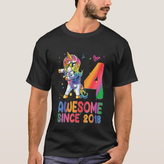 2018年素晴らし以来の子供たちUnicorn 4誕生 Tシャツ (正面)