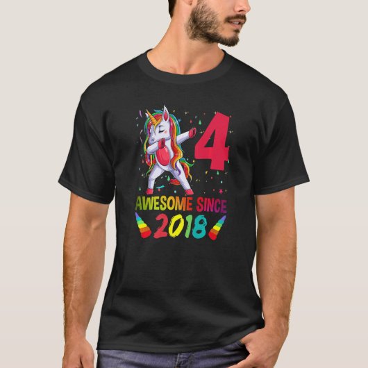 2018素晴らし年からDabbing Unicorn 4th Birthday 4 Tシャツ (正面)