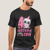 2019年生まれパンダ4歳の誕生日おめでとう Tシャツ (正面)