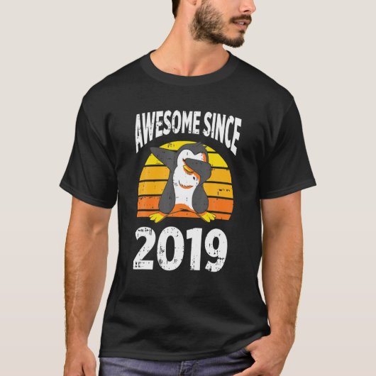 2019年素晴らし3歳からペンギン Tシャツ (正面)