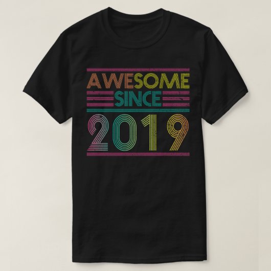 2019 素晴らし年の2019おもしろい誕生日以カラフル来 Tシャツ (デザイン正面)