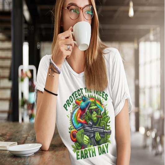 201.いたずら猿とレインボーガン Tシャツ