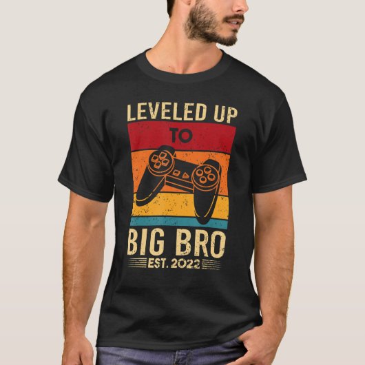 202年以来ゲーマー生まれたばかりのゲーマービッグブラザーをレベルアップ Tシャツ (正面)