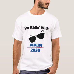 2020年にバイデン氏と Tシャツ