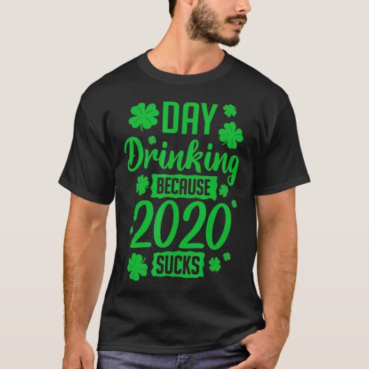 2020年のガールフレンドが飲最低んで飲いる日 Tシャツ (正面)