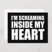 2020年のハートの中おもしろいで叫ぶミーム ポストカード (正面/裏面)