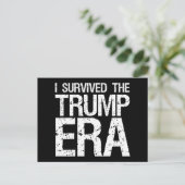 2020生き延び年のトランプ時代の選挙アンチトランプ ポストカード (スタンド正面)