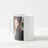 2021カマラハリス民主党副大統領11oz コーヒーマグカップ (正面左)