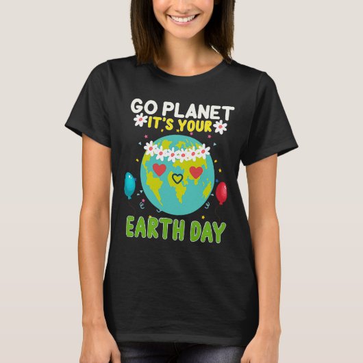 2021年おもしろい地球の日に行く惑星 Tシャツ (正面)
