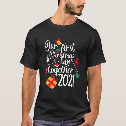 2021年の初めてのクリスマス – マッチングクープル Tシャツ (正面)