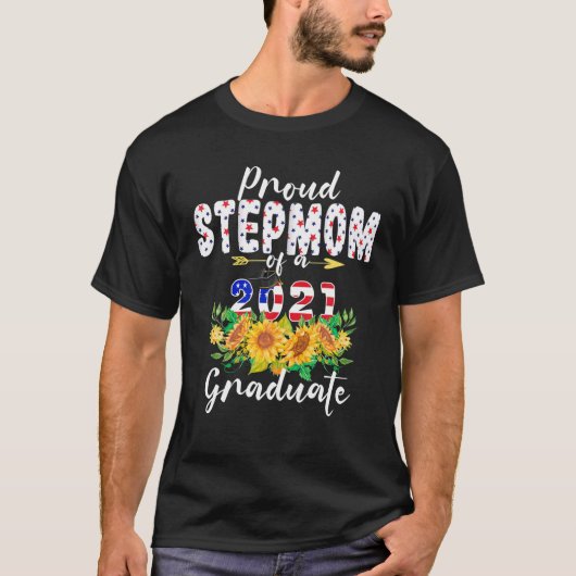 2021年誇りを持った卒業アメリカ人クラスの義母 Tシャツ (正面)
