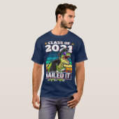 2021年T型レックス恐竜の卒業帽ガウン Tシャツ (正面フル)