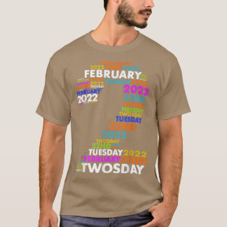 2022おもしろい年2月2日22222ハッピーTwosday 2022 Tシャツ