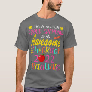 2022おもしろい年6年生Gクラスのおばあちゃん Tシャツ
