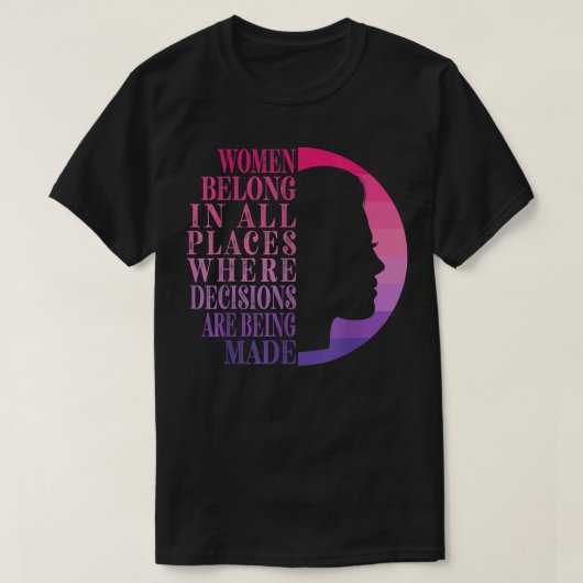 2022国際的年の女性は全てに属する Tシャツ (デザイン正面)