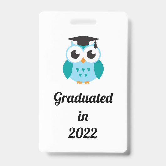 2022年に卒業したかわいいフクロウ バッジ (正面)