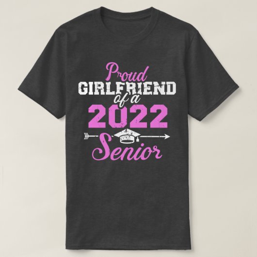 2022年誇りを持ったの卒業クラスのガールフレンド Tシャツ (デザイン正面)