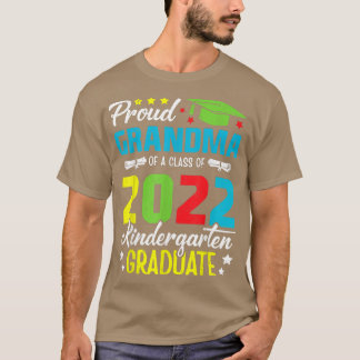 2022年誇りを持った幼稚園の卒業生のおばあちゃん Tシャツ