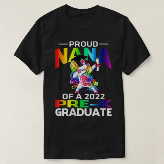 2022年誇りを持ったPreK卒業生ユニコーンのWomens Nana Tシャツ (デザイン正面)