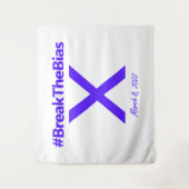 2022年3月8日の女性の日、ハッシュタグの偏見を打破する タペストリー (正面)