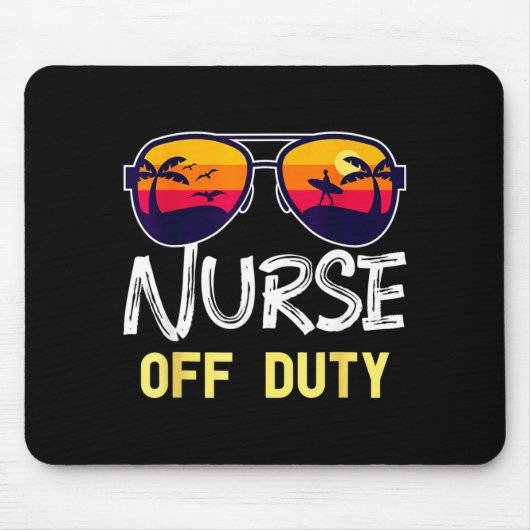 2022年 春休み 夏休み 非番の看護師 マウスパッド (正面)