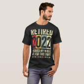 2022退職した年、私は一生懸命頑張った Tシャツ (正面フル)