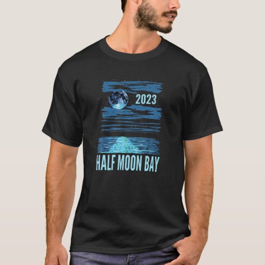 2023ハーフムーンベイバケーションTシャツ Tシャツ (正面)