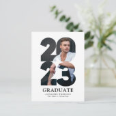 2023モダンタイポグラフィトレンディー写真卒業 インビテーションポストカード (スタンド正面)
