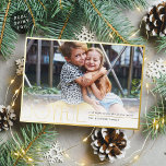 2023家族の写真の子供たちモダンうれしそうなハート赤 箔シーズンカード<br><div class="desc">kat massard >>> WWW.SIMPLYSWEETPAPERIE.COM <<<ピカピカ実在のフォイルアクセント付！引用文JOYFULとランドスケープの向きの写真を搭載したオンお気に入りのトレンドカー連絡ドのデザインはもしkat@simplysweetpaperie.comで写真を完璧にフィットさせるために手が必要</div>