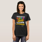 2023年カウントダウン進行中マットの退職クラス Tシャツ (正面フル)