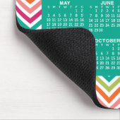 2023年カレンダー – 巨大なカラフルのシェブロン マウスパッド (コーナー)