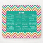 2023年カレンダー – 巨大なカラフルのシェブロン マウスパッド (正面)