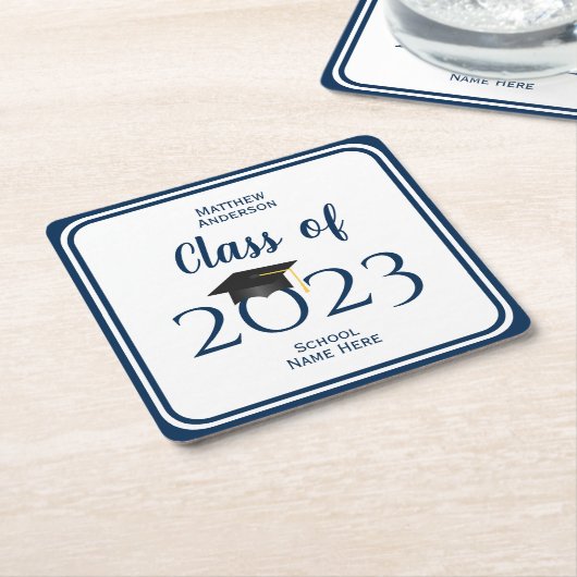 2023年ネイビーエレガントブルー卒業パーティーのクラス スクエアペーパーコースター (アングル)