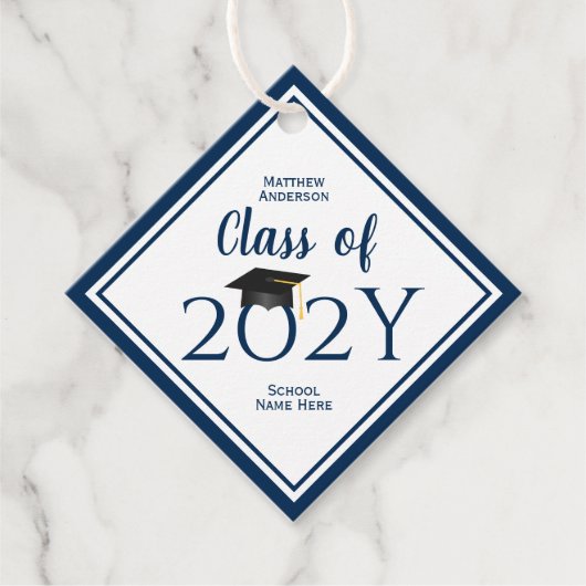 2023年ネイビーシンプルルエレガント卒業式のクラス フェイバータグ (正面)